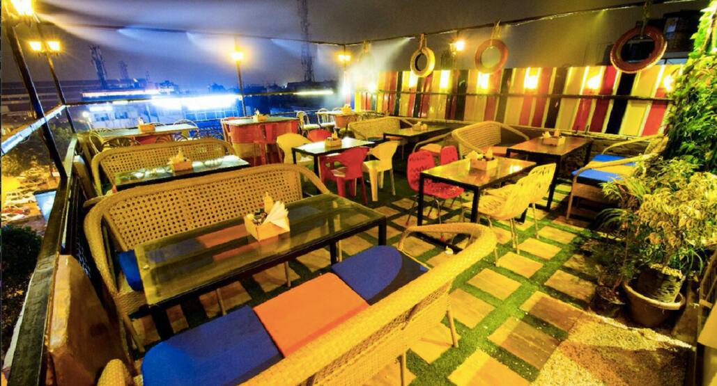 Crazy Kitchen Rooftop Lounge Satyaniketan New Delhi